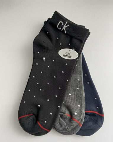 LFT 3036 KC DOTTED ANKLE SOCKS PACK OF 3